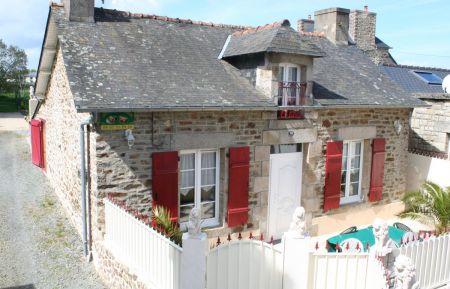 G&icirc;te n&deg;35G110352 Pleurtuit - Ille-et-Vilaine - photo