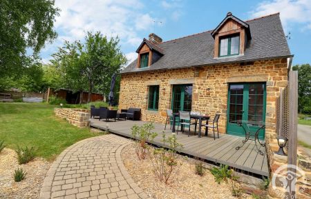 G&icirc;te n&deg;35G121171 Sains - Ille-et-Vilaine - photo