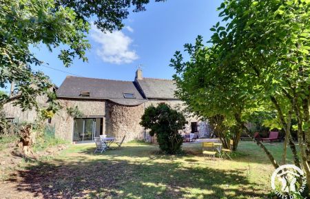 G&icirc;te n&deg;35G12119 Combourg - Ille-et-Vilaine - photo