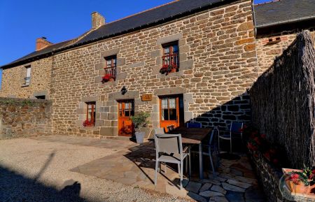 G&icirc;te n&deg;35G12005 Meillac - Ille-et-Vilaine - G&icirc;te vue de l'arriv&eacute;e